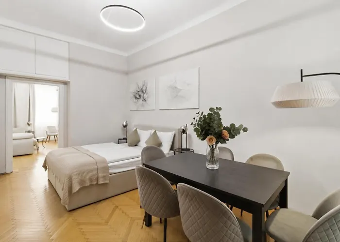 Close To Stadthalle I 5 Min To Lugner Apartment *